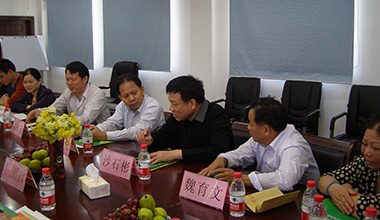龙川县工商联各位领导、企业家莅临我司指导工作